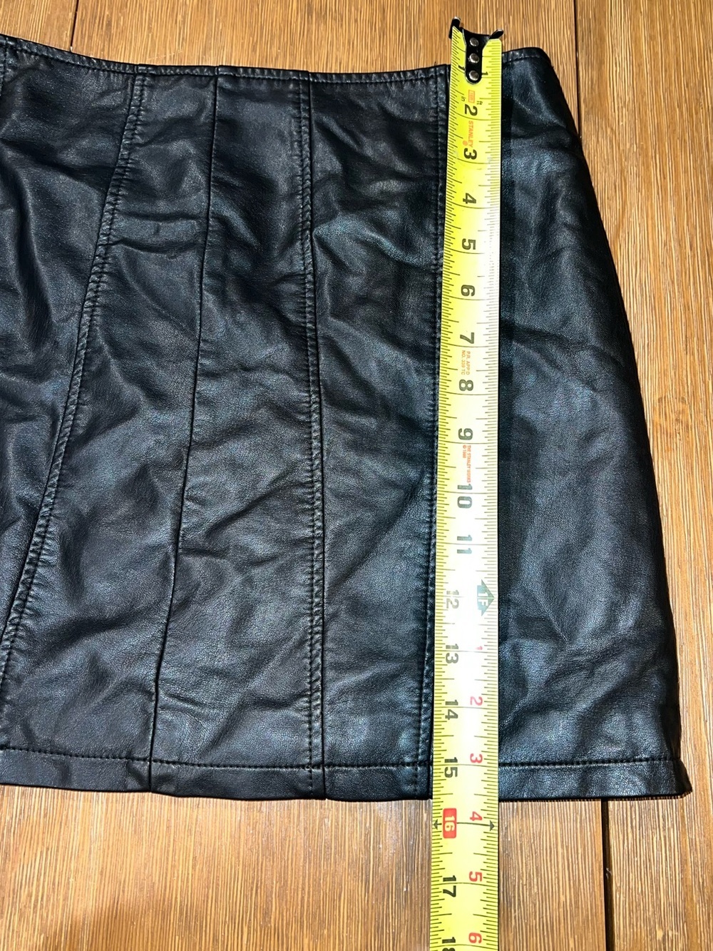 Free People Black Vegan Leather Seamed Mini Skirt - Size 10 - Picture 6 of 10